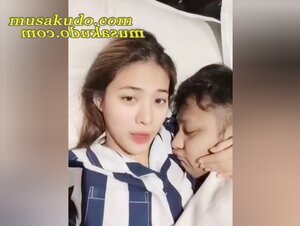 MRTV-4 မင်းသမီး Hsu Sandi Phyo ဘဲအသစ်နဲ့ကုန်း
