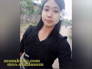 လရိပ်လေးနဲ့ချက်ပြတာလေး မြန်မာအောကား